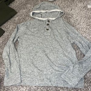 Grey crewcuts pull over with hood & buttons